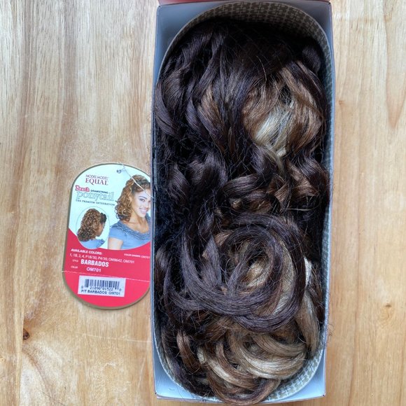 #95 MODEL MODEL BEACH DRAWSTRING PONYTAIL - Picture 1 of 4